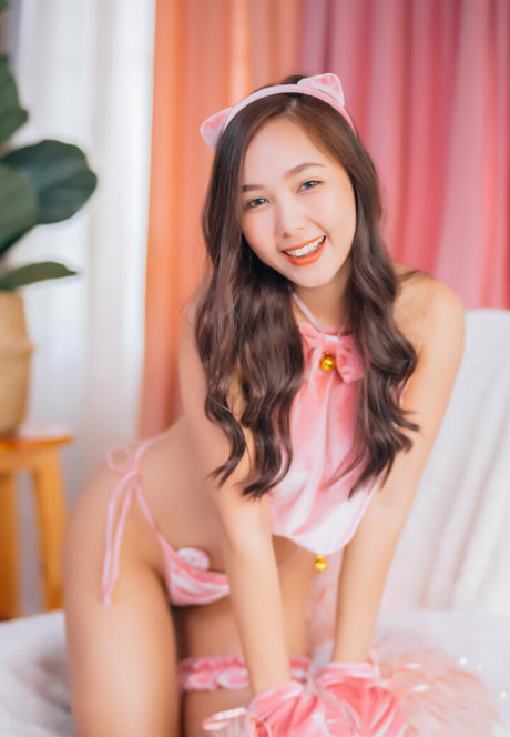 Nachpatcharawee Arjsalee high quality model pictures