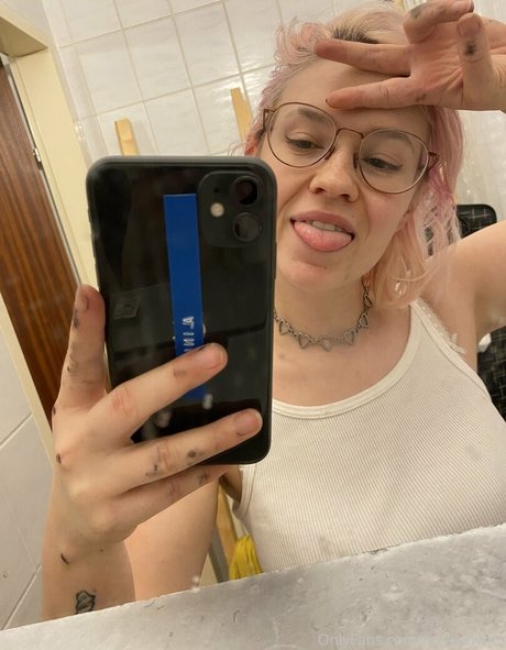 marilynwho pornstar naked photo