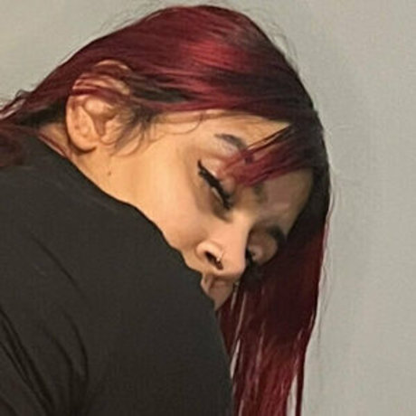 unamilfy22 naked star img