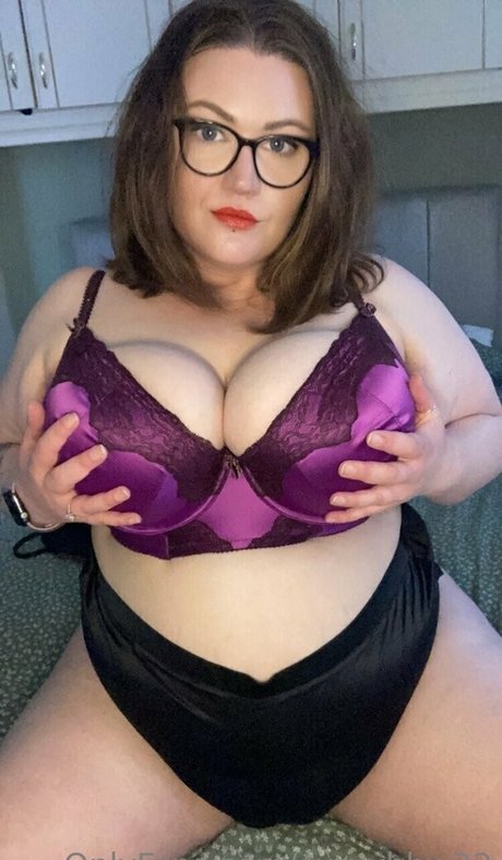 curvybbw22 sexy model pics