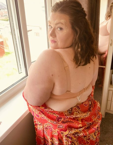 curvybbw22 sexy model photos