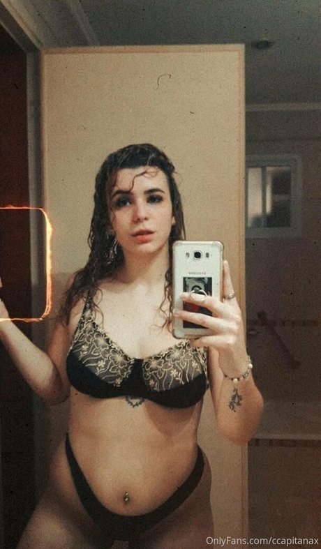 ccapitanax erotic model archive