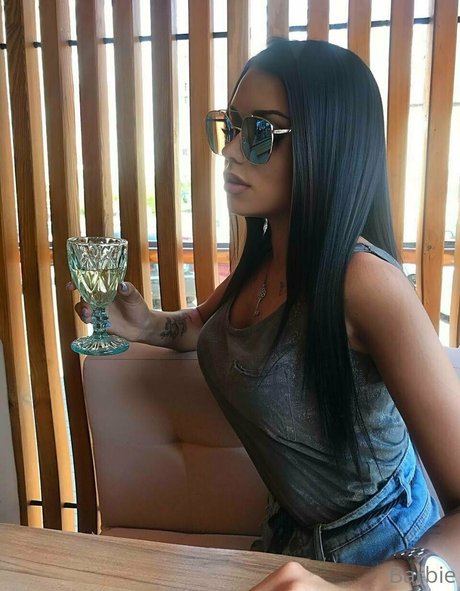 barbie33 perfect model pic