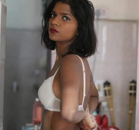 Khyatishree model sexy photos