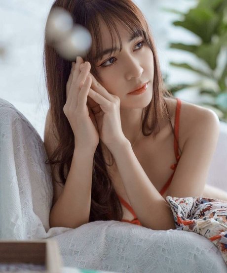 Tonnam Poottawan model best pics