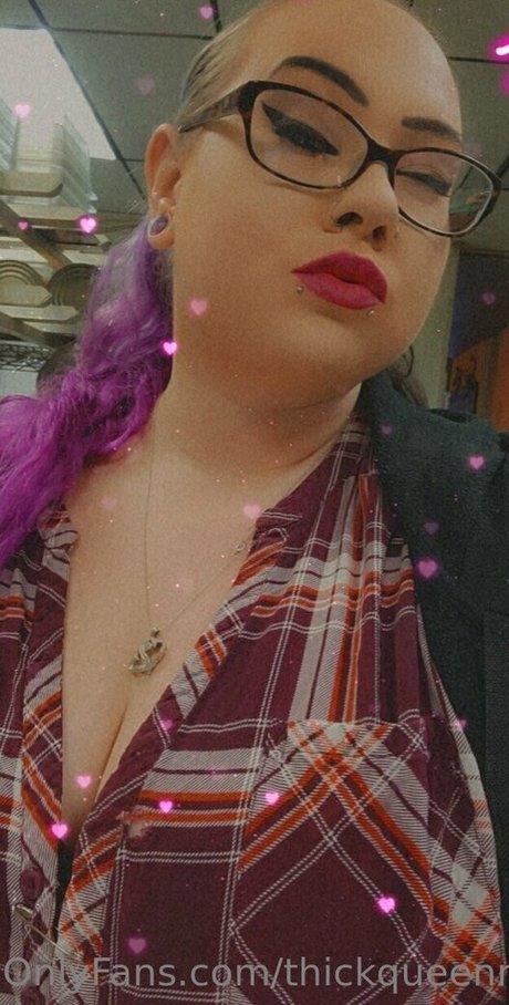 thickqueenrose420 model image