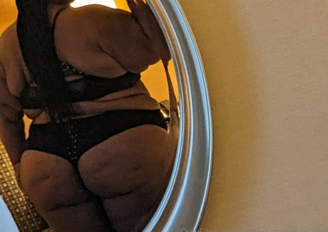 gilbert grapes mama nudes actress pictures