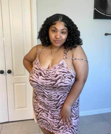 MizzMelons nude pornstar pictures