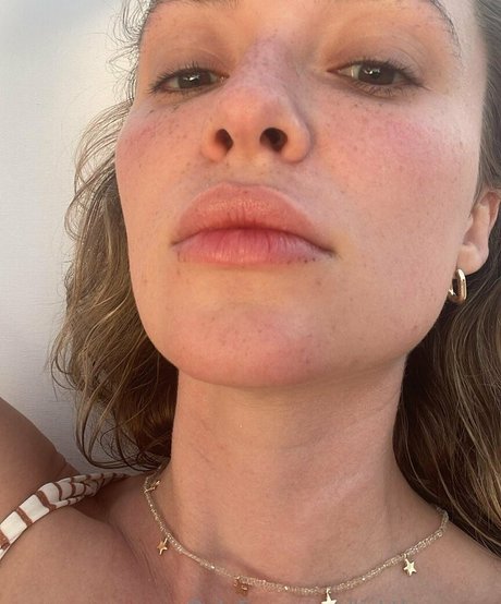 lickthespoon nice actress picture