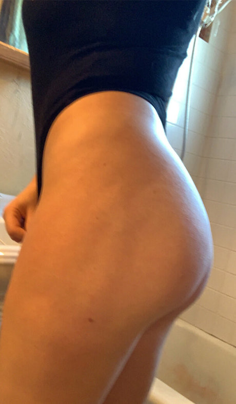 beautifulychaotic star erotic galleries