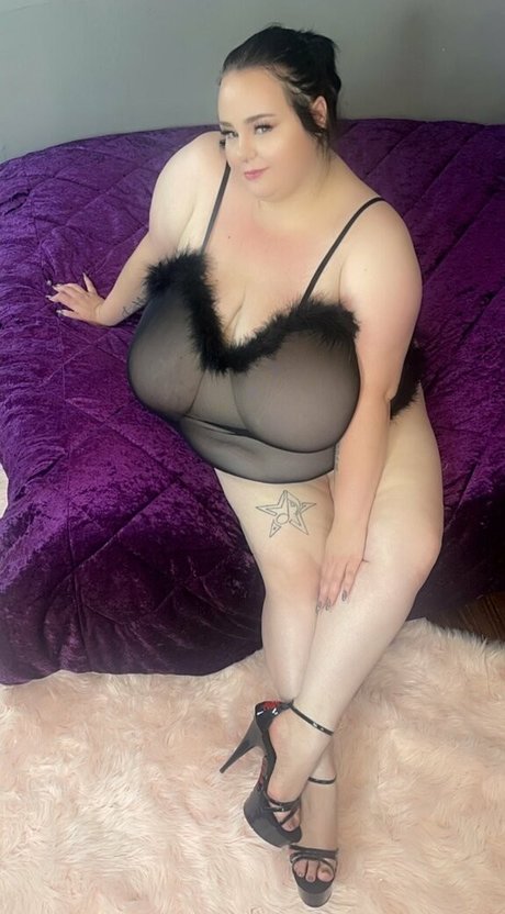 peytonthomasvip pornstar hot pic