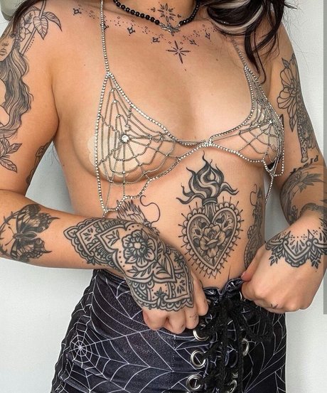 izzysiim pornstar adult archive