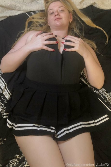 berrybabe721 model art galleries