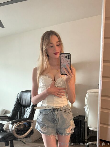 gracexglen model erotic picture