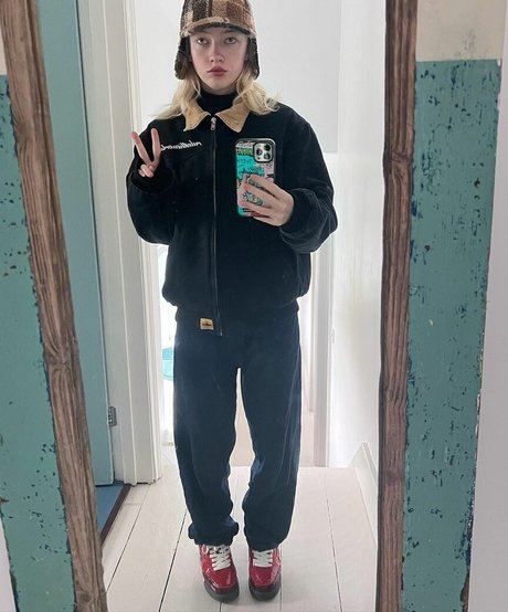 Lola Clark top model image