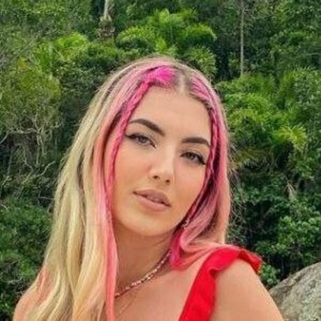 Ale Maze sexy model gallery