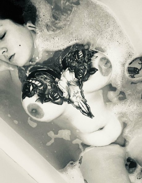 jessicawile star naked pictures