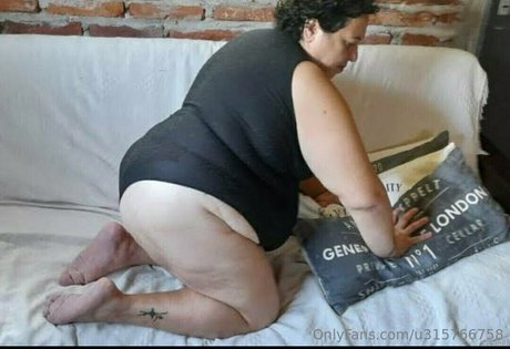 lainsatiable star sex photo