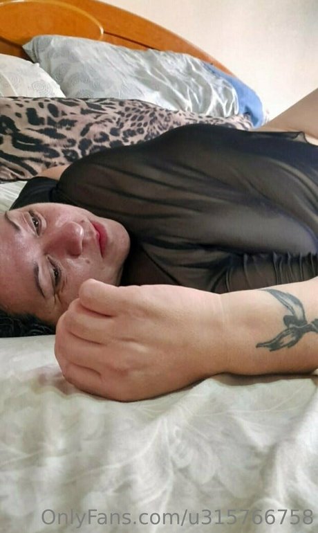 lainsatiable Profile pic