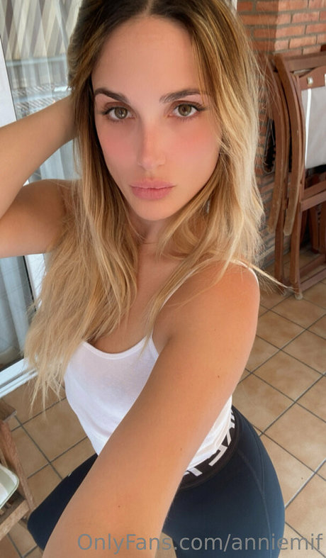 anniemif naked pornstar images