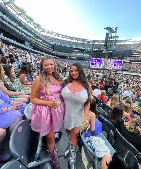 Jenn M model sex pics