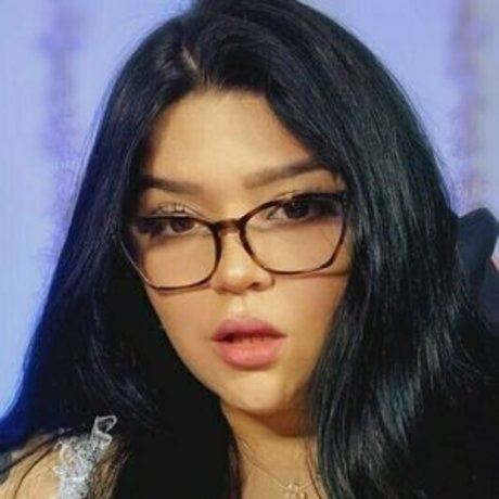 sofymackkk2 nice model image