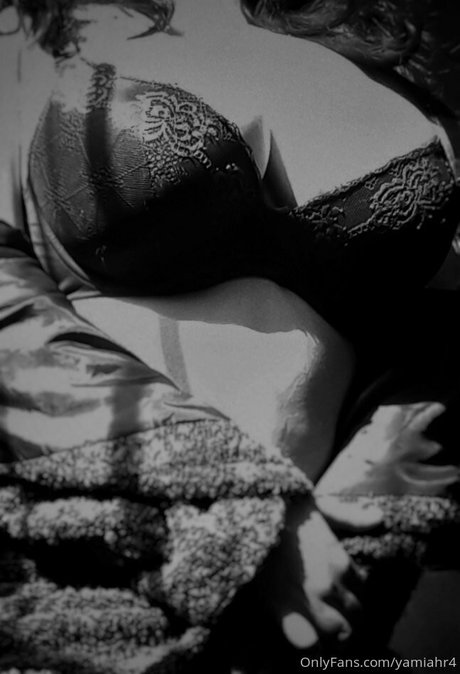 yamiahr4 exclusive model photos