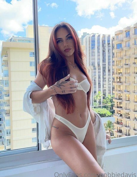 bobbiedavis perfect actress gallery