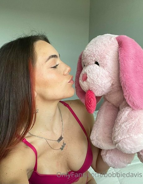 bobbiedavis model high quality photos