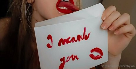 freeshylan pornstar exclusive img