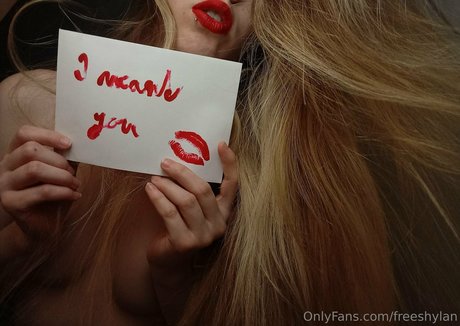 freeshylan naked model gallery