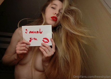 freeshylan pretty pornstar pictures