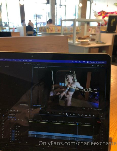 charleexchaste star sexy picture