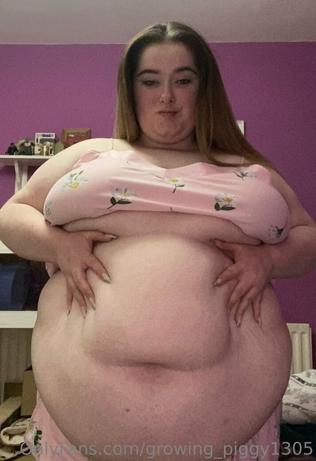 growing piggy1305 model naked img