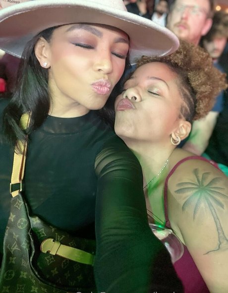 bad mmama model exclusive img