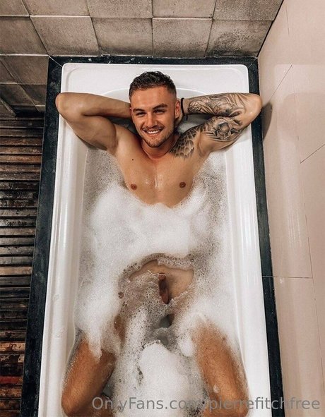 pierrefitchfree star art picture