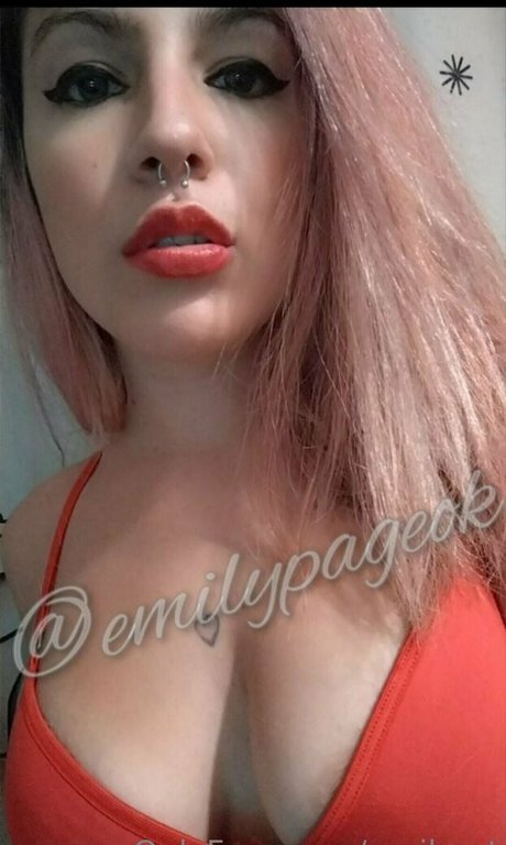 regihoot nudes actress archive