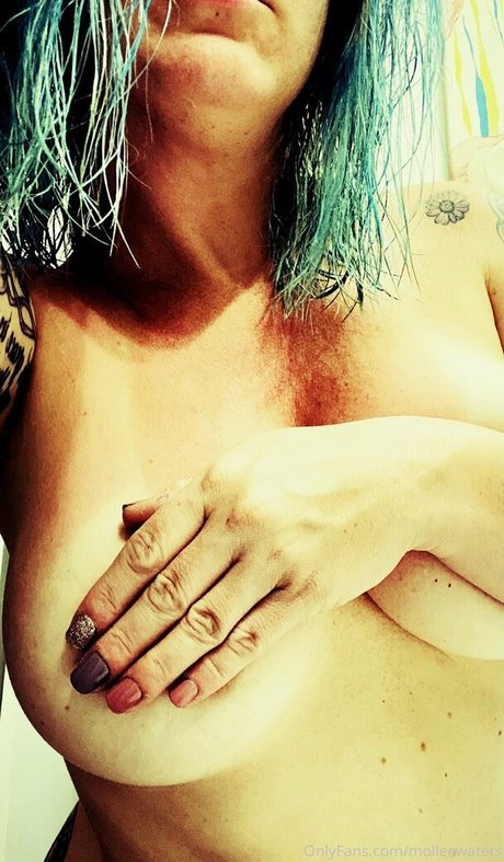 molleewaters pornographic actress galleries