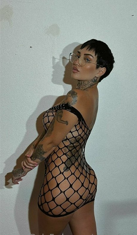 zafirofaez art actress archive