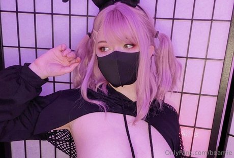 beamie model pornographic pictures