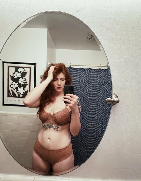 averyred99 pornstar hot images