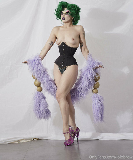 lolobrow pornstar hot photo