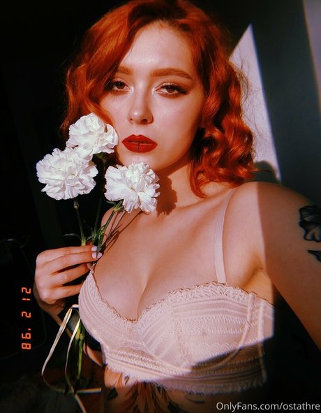 roskosh free model picture