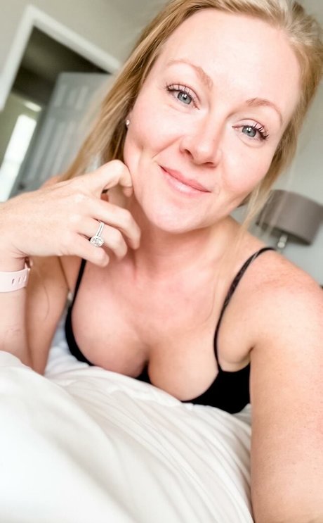 Dailyserena sex model gallery