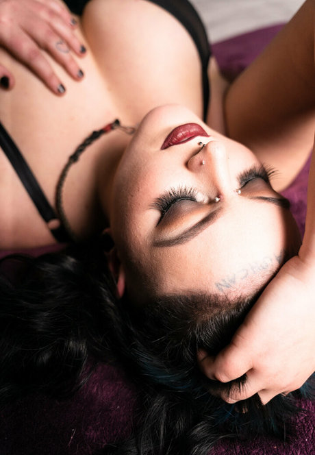 stltrashcan free pornstar beautiful pic