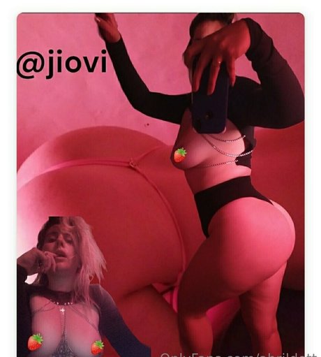 abrildott model nudes pictures