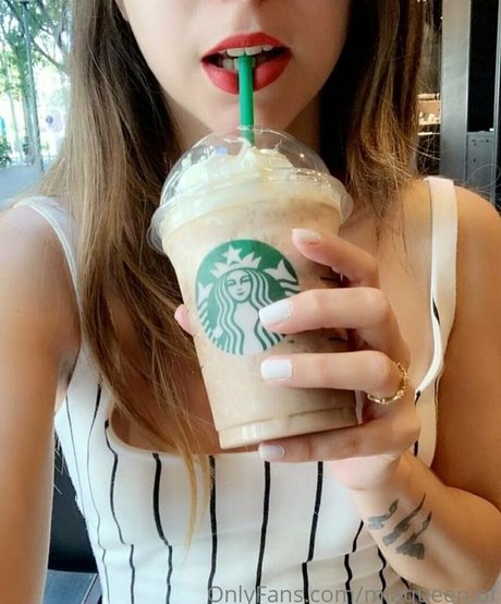 miaqueen of pornstar nudes images