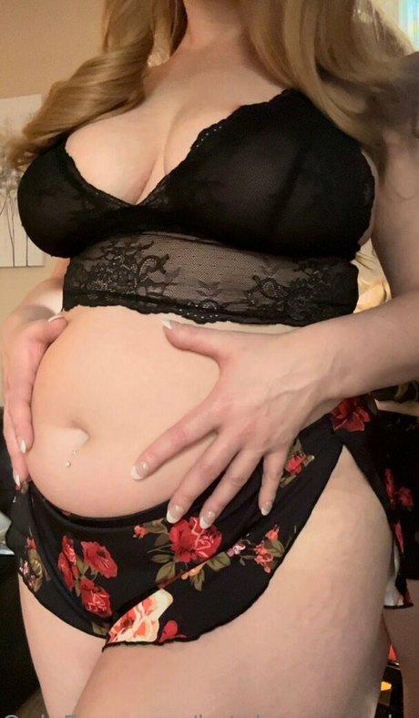 katylovessnacks art actress image