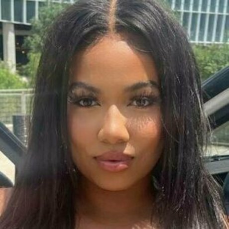 lailathebrat2 pornstar pictures