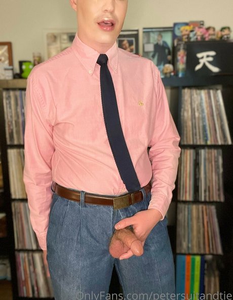 petersuitandtie nude actress photo